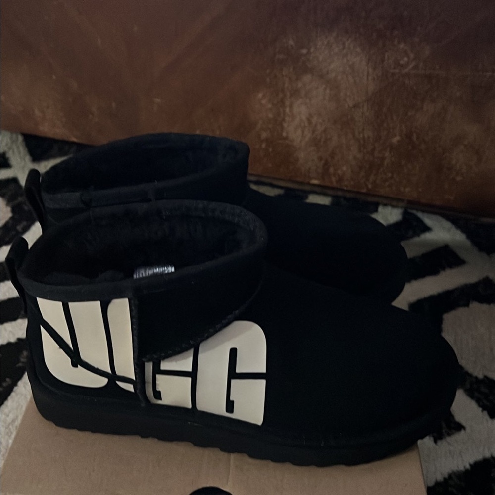 Ugg ultra mini - Picture 2 of 9